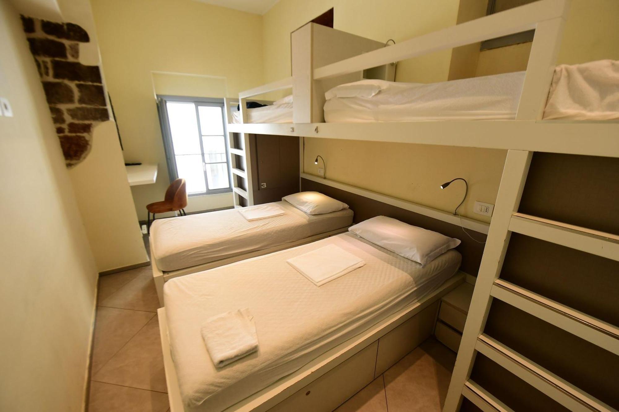 Little Italy Hostel Ex Chiesa S Donato Perugia Luaran gambar
